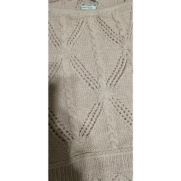 Sophisticated and playful knit tank - Picture 2 of 5